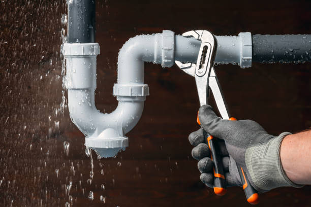 Professional Leak Detection technician working in Schertz, TX